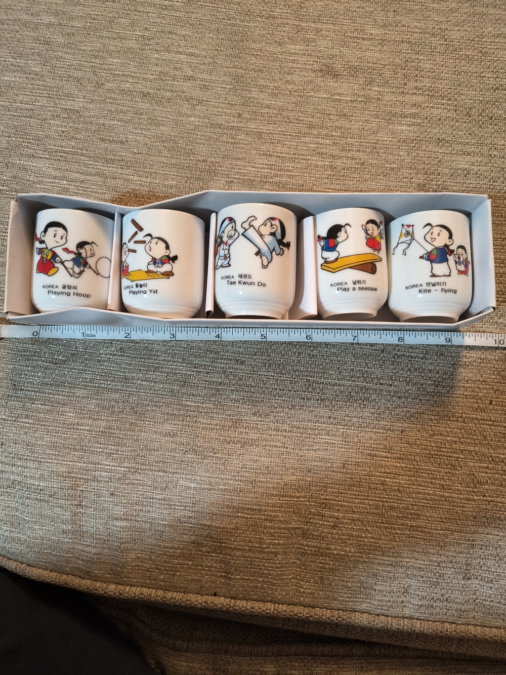 Korean Traditional Games Ceramic Shot Glass Set - White